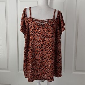 Torrid NWT Lace Up Cold-Shoulder Top